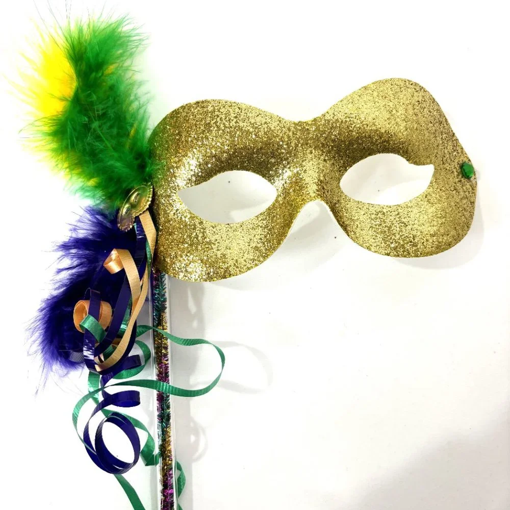 Mardi Gras Harlequin Gold Mardi Gras Mask & Beads NWOT